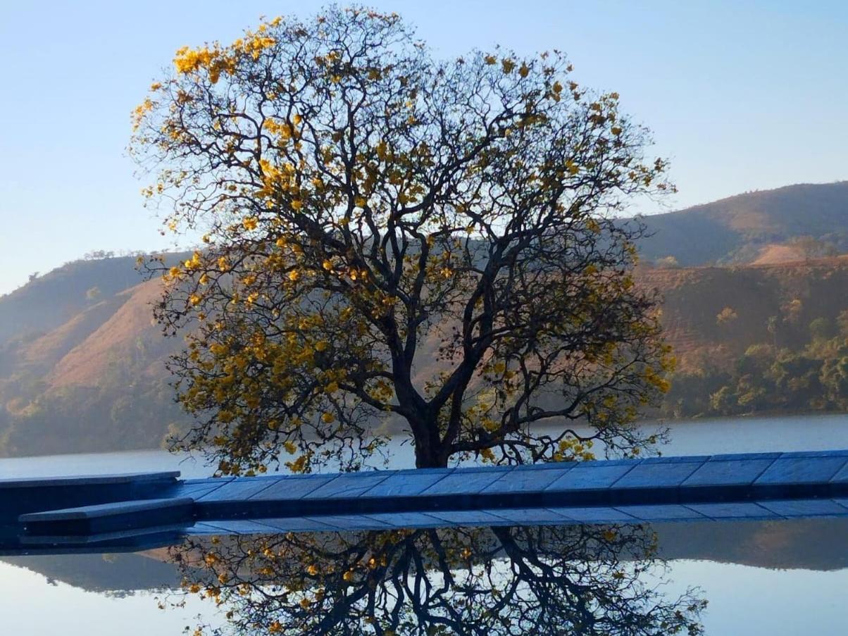 Chales Ipe Do Lago Capitólio Zewnętrze zdjęcie